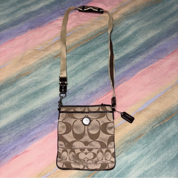 Coach signature C crossbody bag adjustable strap - Picture 1 of 10
